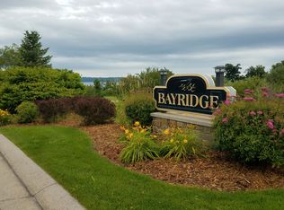 9301 Bayridge Dr, Williamsburg, MI 49690