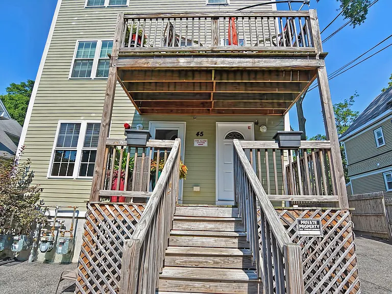 45 Nightingale St #B — Photo 51