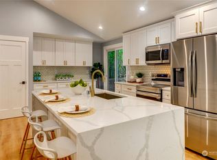 19507 129th Ct NE, Bothell, WA 98011