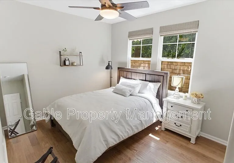 26882 Greenleaf Ct — Photo 12