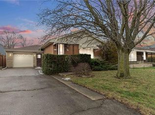 16 Paris Rd, Brantford, ON N3L3H8