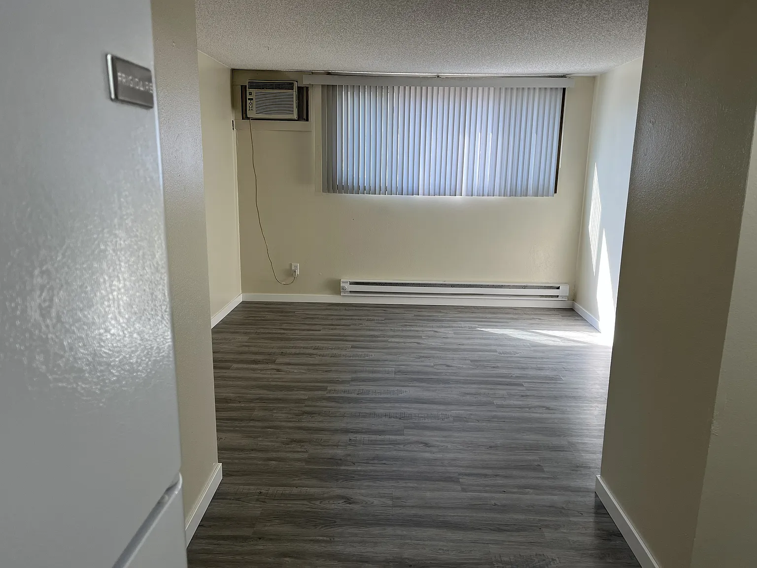 2 bed, 600 sqft, $925 — Photo 1