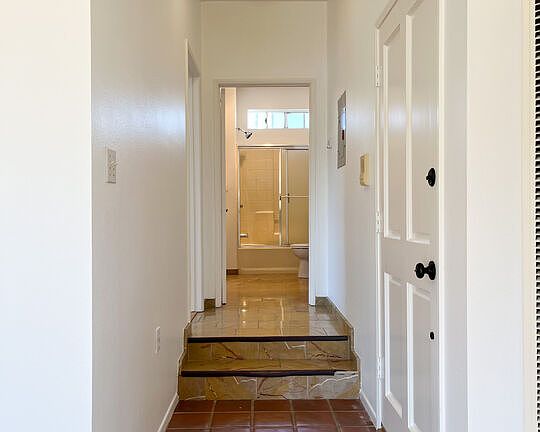 5th image of 4825 1/2 Sawtelle Blvd