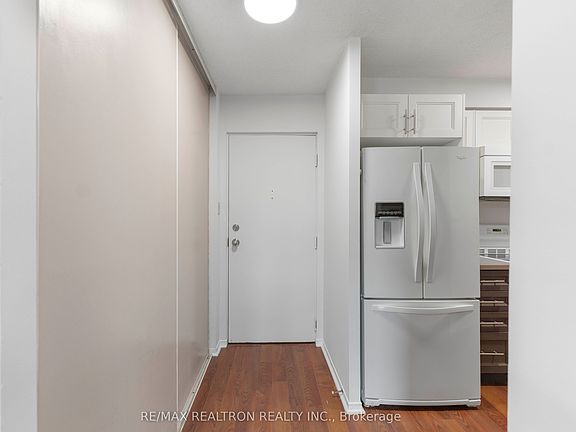 5th image of 155 Riverglen Dr #320