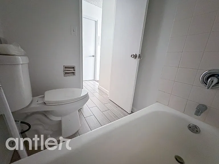 5623 Fair Ave #J216 — Photo 8