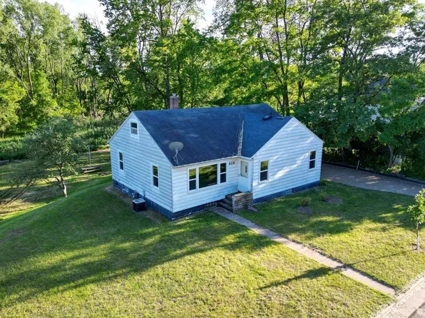 626 HENSCHEL STREET, Nekoosa, WI 54457