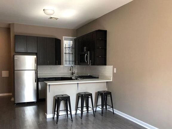 3rd image of 1820 N Willington St #1