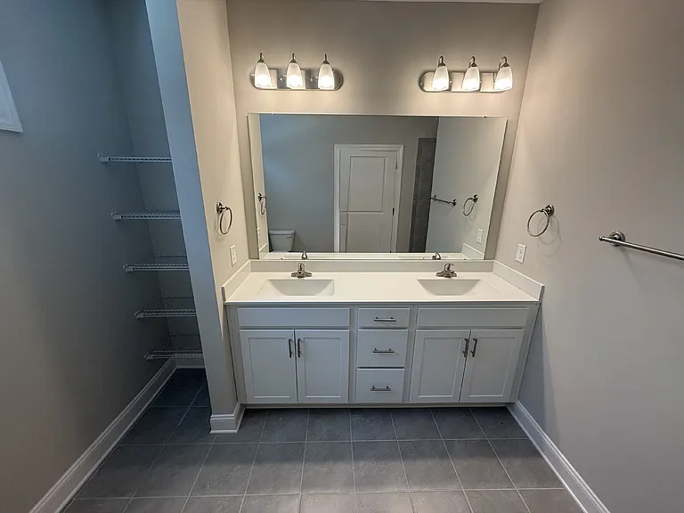 188 Gallery Dr #102 — Photo 11
