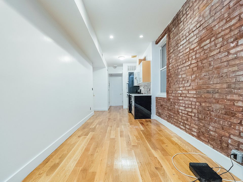 1st image of 11 Humboldt St #2D