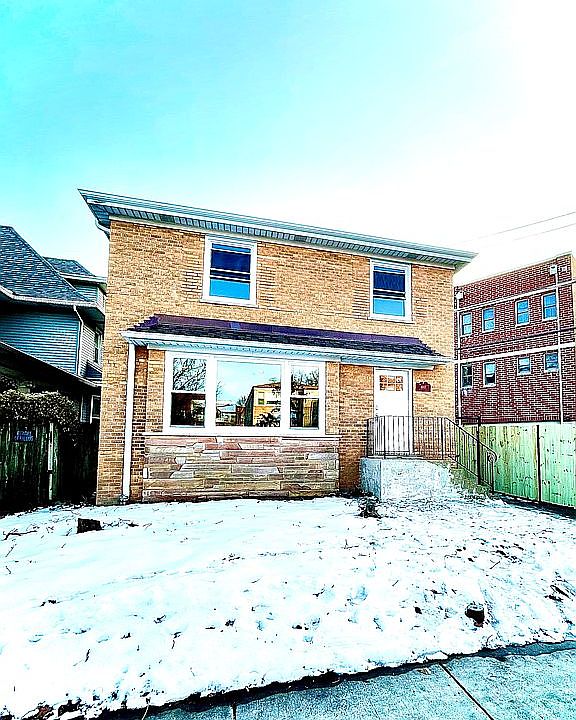 1st image of 4907 W Berteau Ave