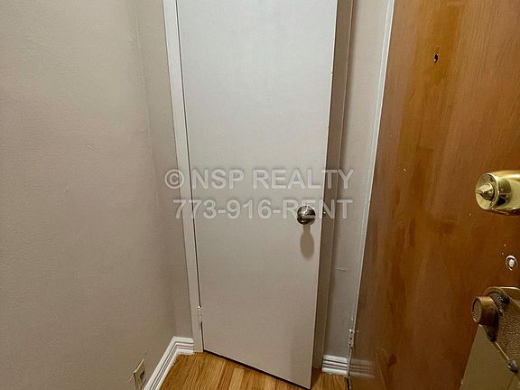 2nd image of 1360 W Touhy Ave #4-404