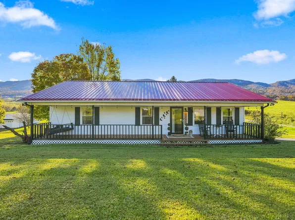 3897 Mountain Rd, Cedar Bluff, VA 24609