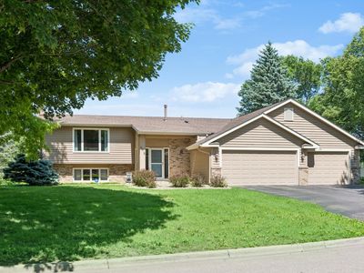 6015 Creek Ridge Ct, Minnetonka, MN, 55345