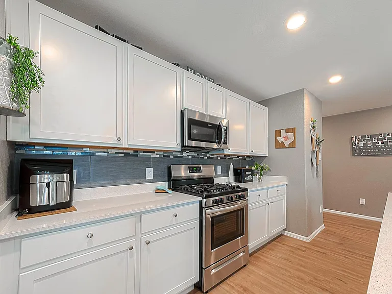768 Delaney Cove Ct — Photo 2