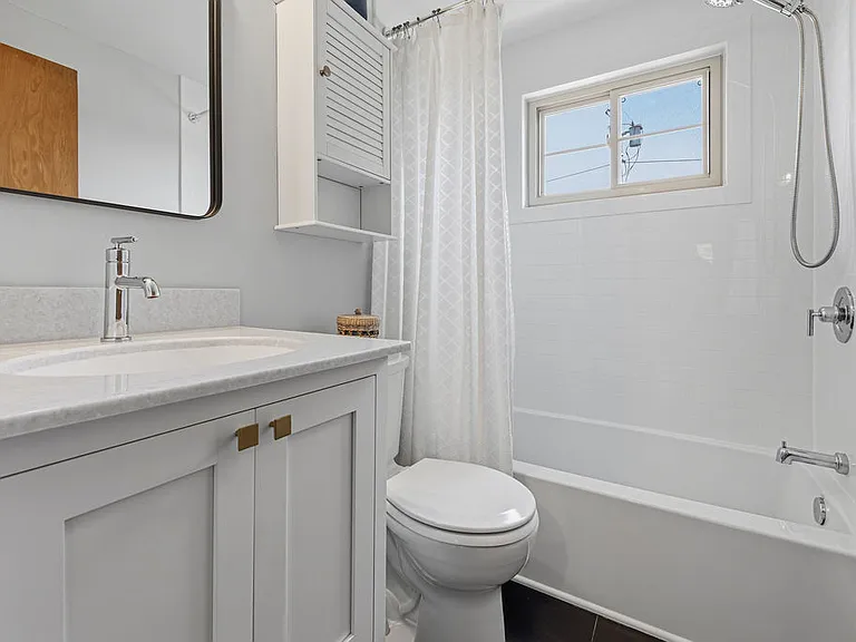 1789 Kings Ct #B — Photo 12