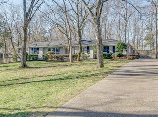 522 Huckleberry Rd, Nashville, TN 37205