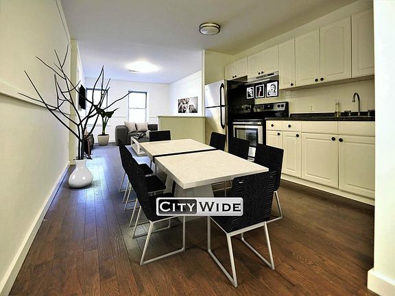 2nd image of 3306 Ditmars Blvd APT 3