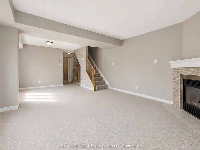 1660 Locksley Ln #21 — Photo 5