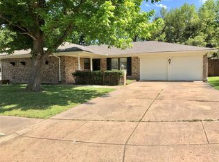 1904 Avalon Ln, Arlington, TX 76014
