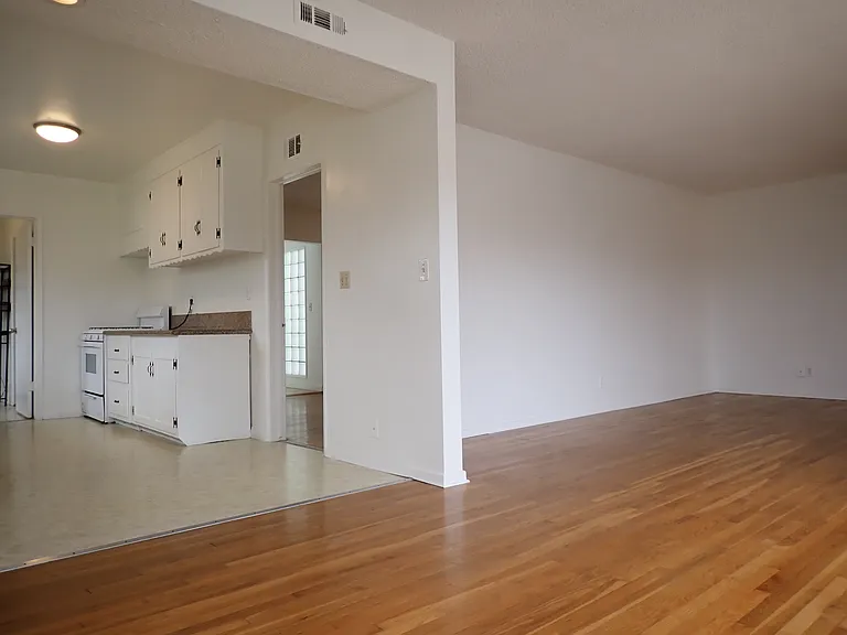 6131 Choctaw Dr — Photo 4