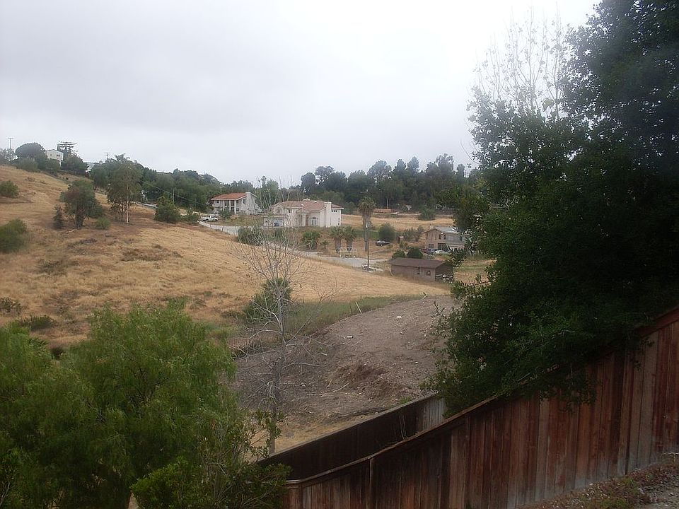 2nd image of 2210 La Mesa Ct