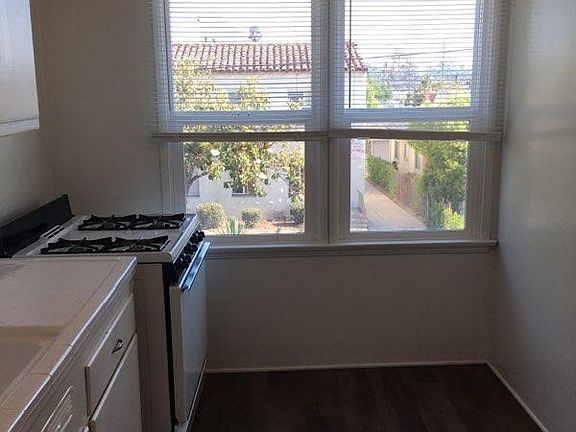 4th image of 8-146 S Adams St #8