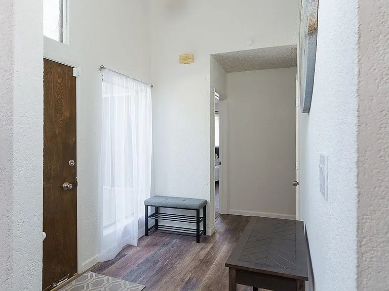 4140 Meadow Lark Dr — Photo 5