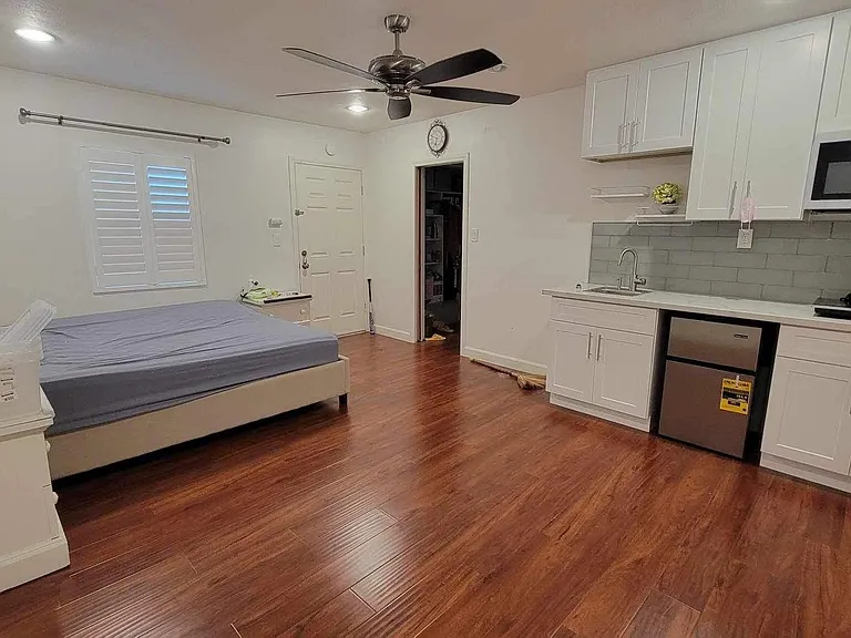 W Teranimar Dr — Photo 20