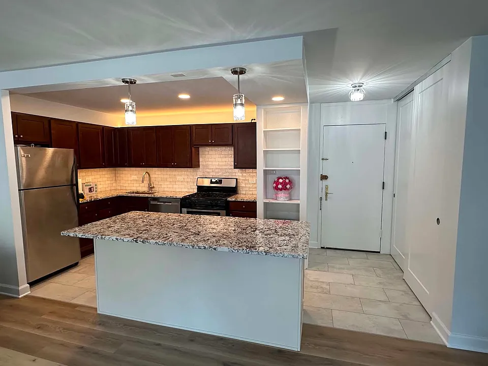 2800 N Lake Shore Dr #1415