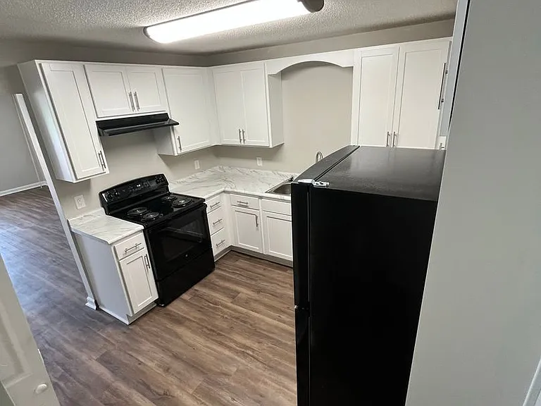 807 Ash Street Ext — Photo 3