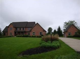 2677 River Bend Dr, Spring Valley, OH 45370