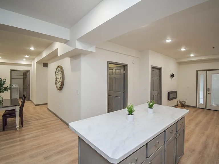 7446 S Louise Ave #101 — Photo 6