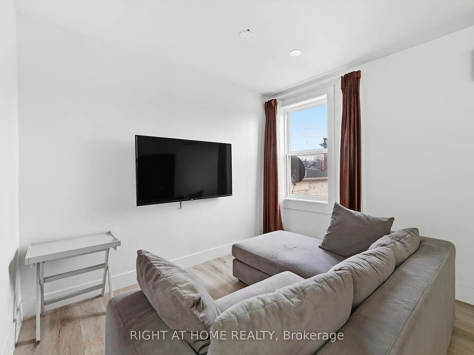 1 bed, $1,490 — Photo 4