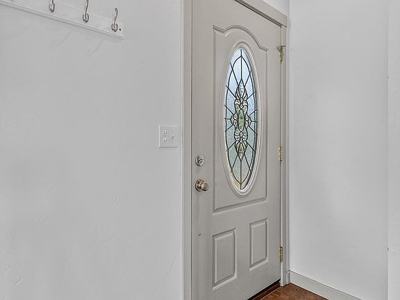 5th image of 12898 Spring Valley Rd