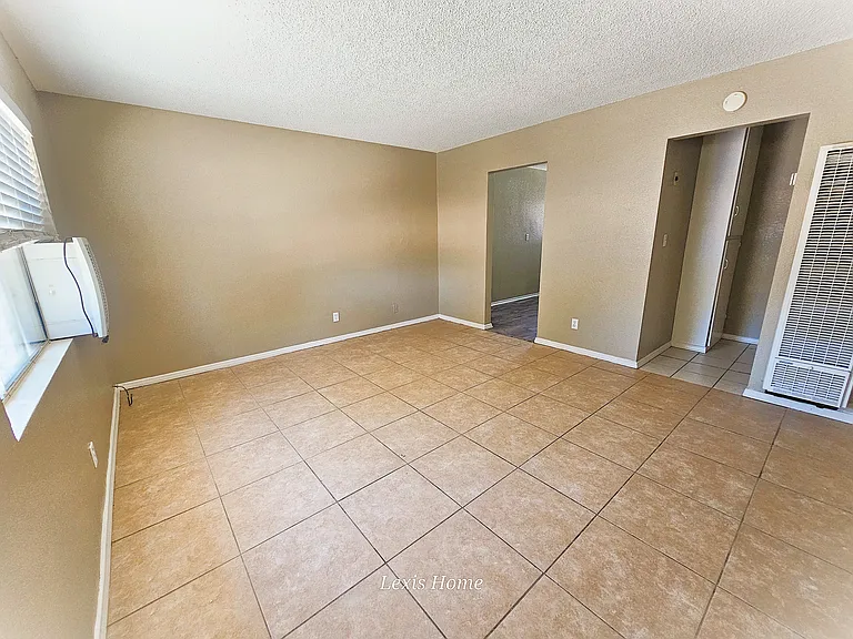 21364 Nisqually Rd — Photo 5