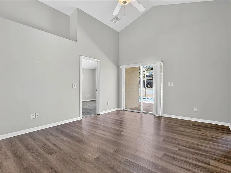 931 Emerald Green Ct — Photo 12