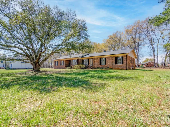 431 N Main St, Shelby, NC 28152