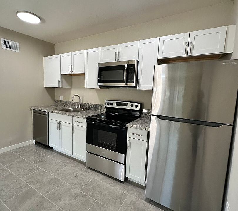1st image of 501 E Glenn St APT 10