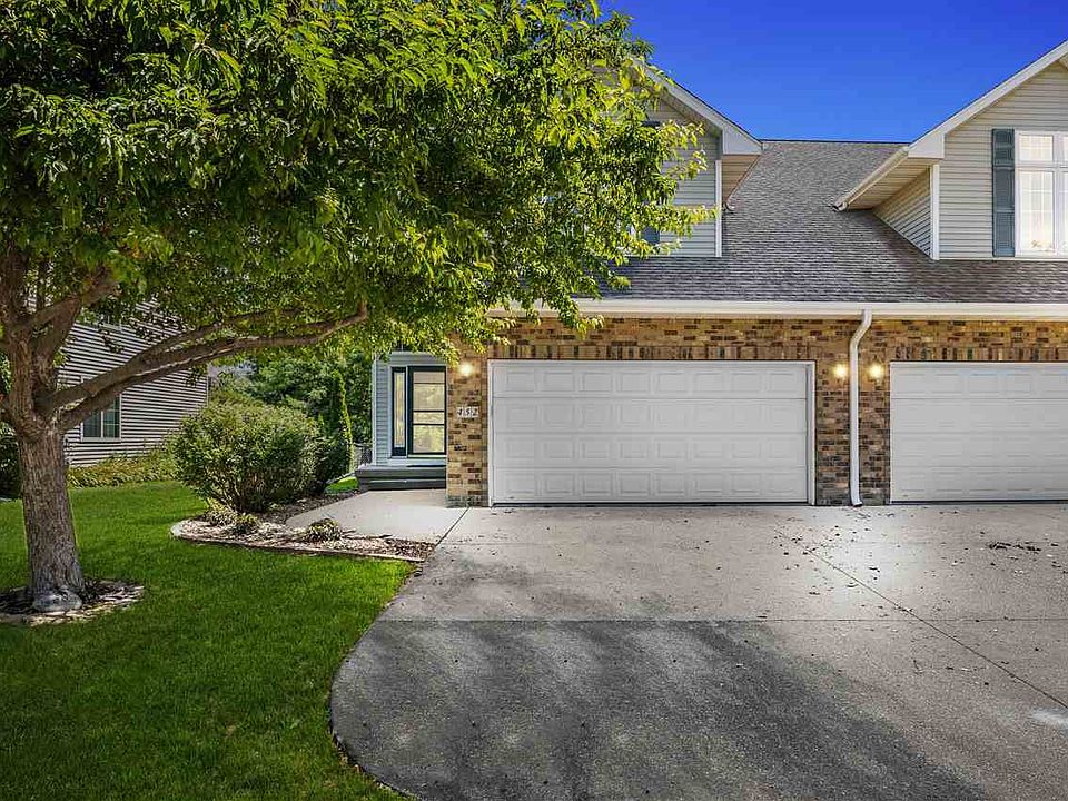 1st image of 452 N McKenzie Ln