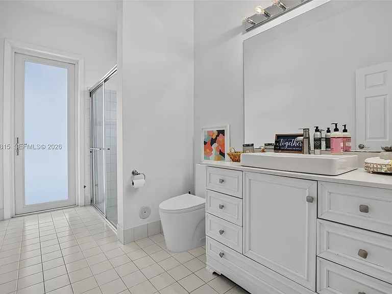 981 Waterside Cir — Photo 23