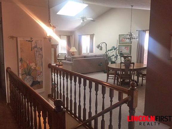 4th image of 6423 Westminster Ct