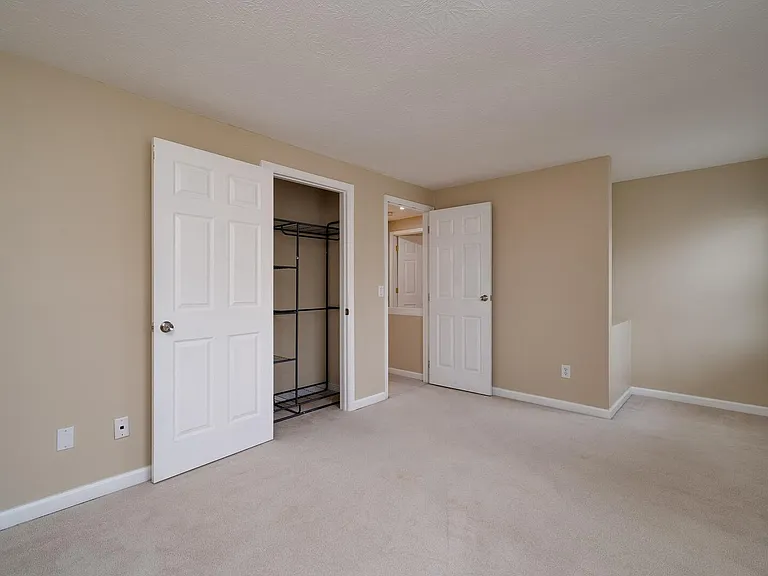 6978 Fallen Oaks Dr — Photo 20