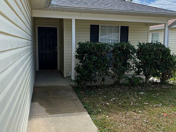 2nd image of 1058 Antigua Cir