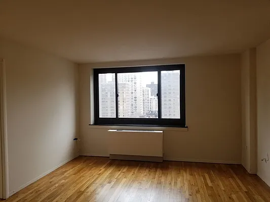 Rented by Compass | media 14