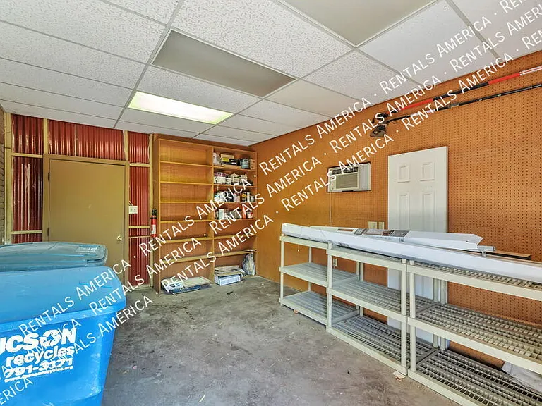2250 E La Mirada St — Photo 30