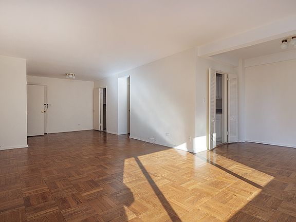 4th image of 249 E 48th St APT 10E