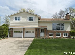 5454 Blaine Ave SE, Kentwood, MI 49508