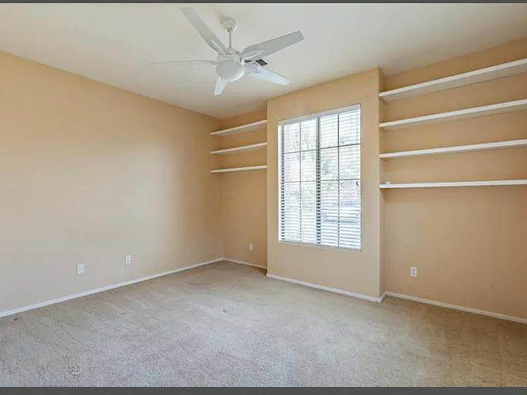 201 W Roadrunner Dr — Photo 12