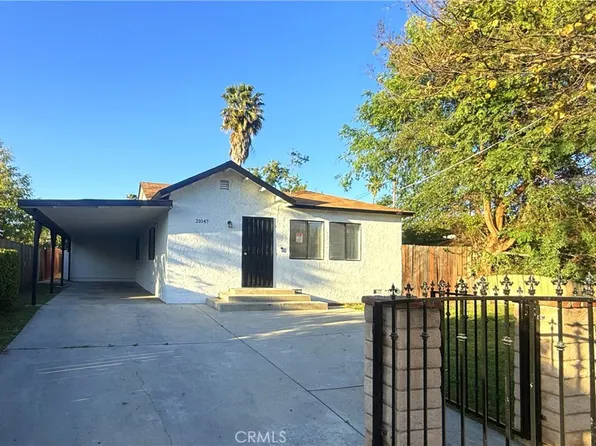 21047 Runnymede St, Canoga Park, CA 91303