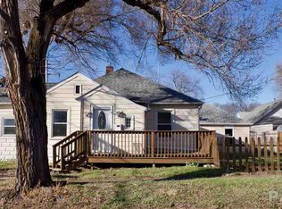 100 N 9th St, Pekin, IL
